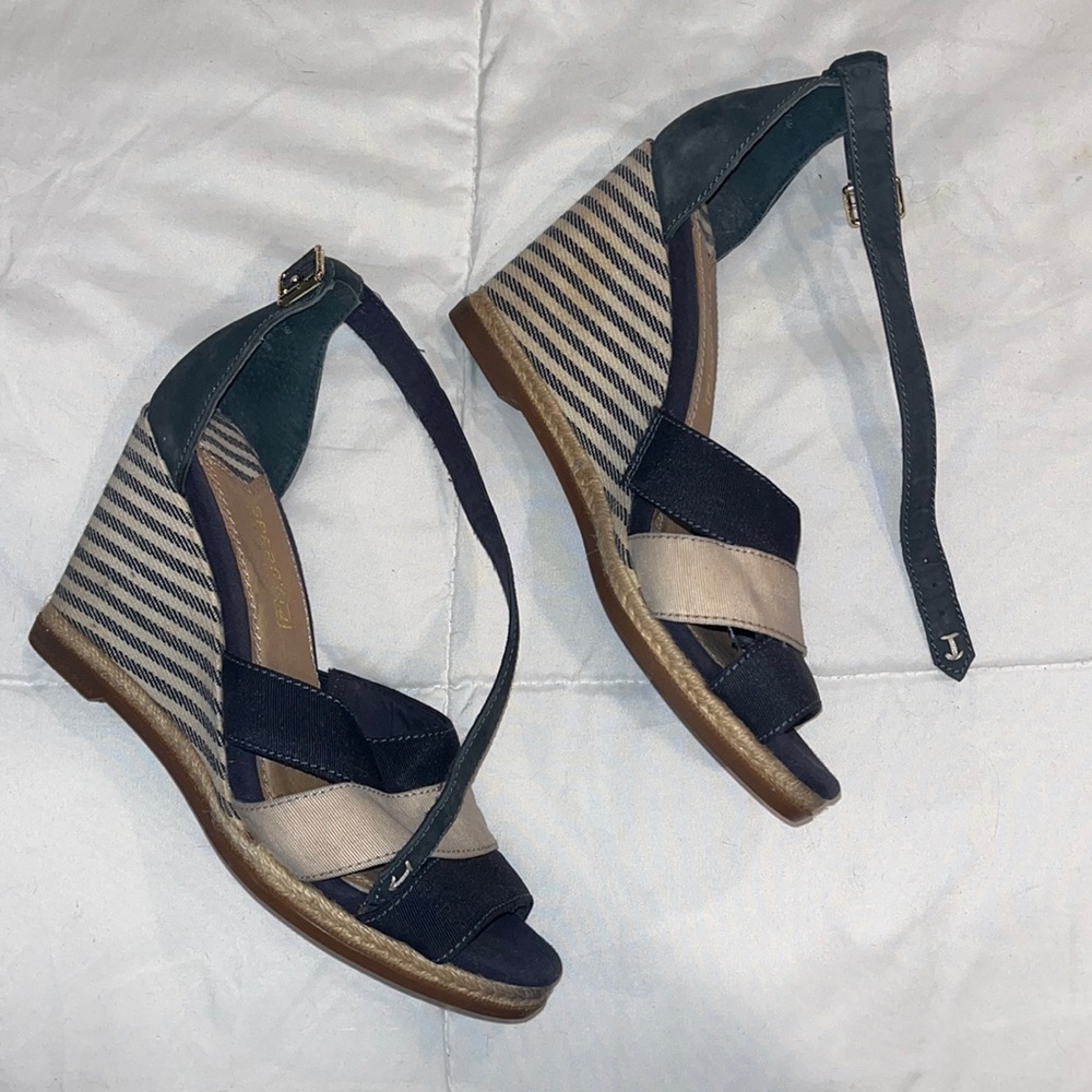 Sperry blue and white heels